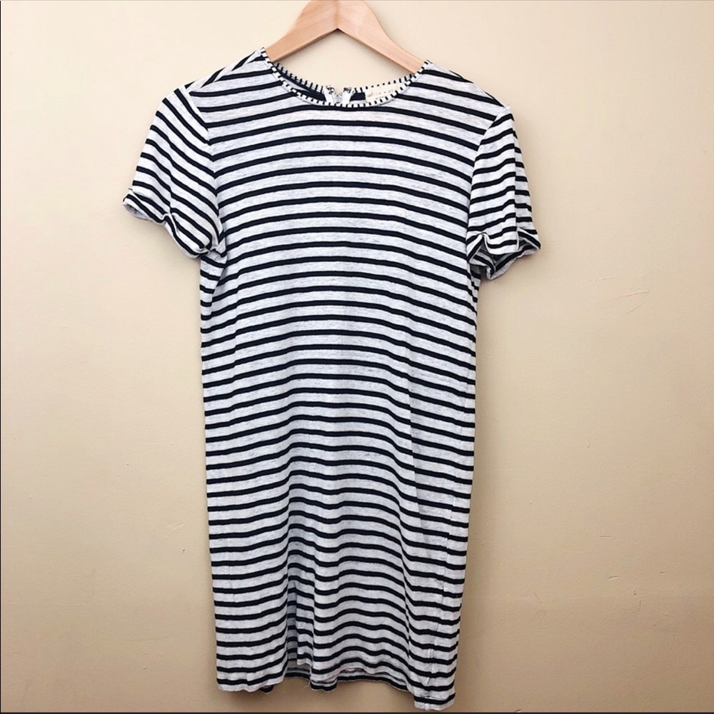 Alice + Olivia Air casual striped shift dress